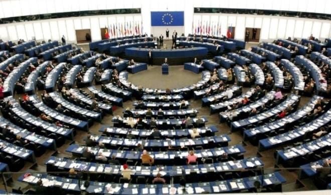 AB 61 ölkəyə vizasız rejimi məhdudlaşdırır - Gürcüstan da var