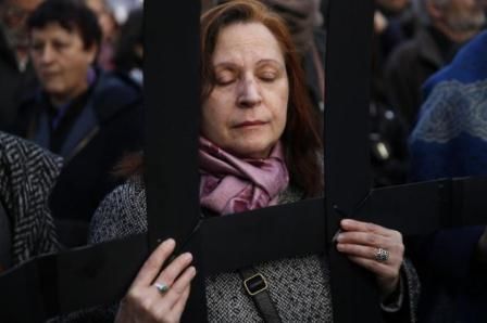 EU agrees to extend border controls