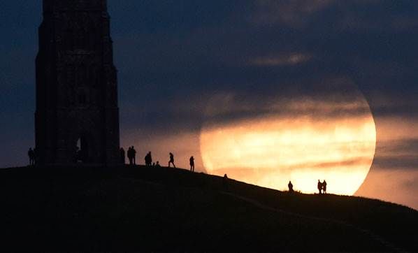 Bu gecə Azərbaycanda Super Ay hadisəsi müşahidə olunacaq