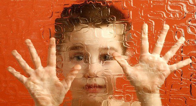 ختنه زودهنگام احتمال ابتلا به اوتیسم را دو برابر می‌کند