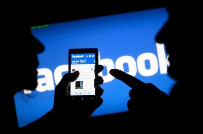 Sex lives of app users 'shared with Facebook'