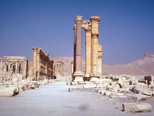 ISIL fighters reenter ancient Palmyra