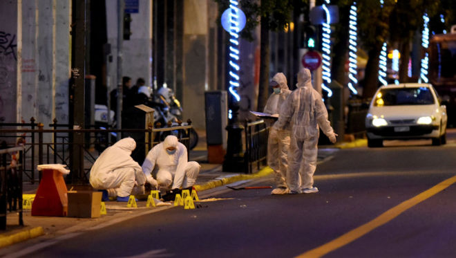 یونانیستان‌دا ناظرلییی پارتلاتماق ایسته‌دیلر