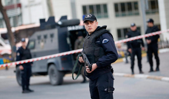 Azərbaycanlı qadınlar avtomobildə güllələndi, biri öldü - Foto