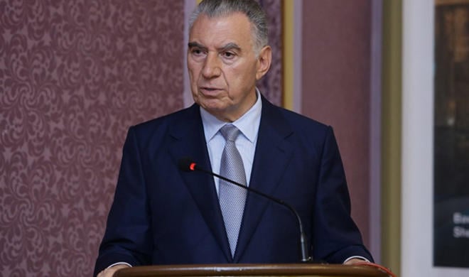 Deyir ki, ailəm Mehdiyevin arvadı ilə erməni dilində danışıb...