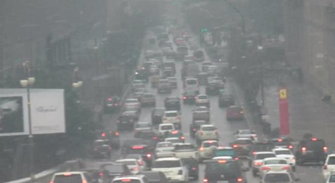 Bakıda bu yol buz bağladı - Foto