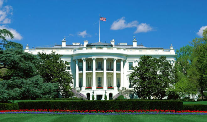 Vehicle crashes into barricade near White House