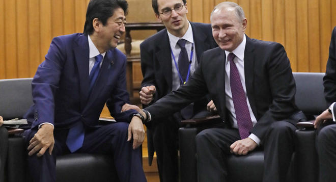 Abe wants to personally sign peace treaty with Putin