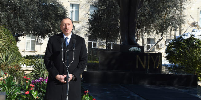 Ilham Aliyev unveiled monument to Niyazi -