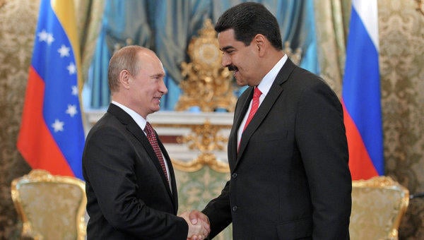 Maduro: Bu, Putinə ad günü hədiyyəmdir