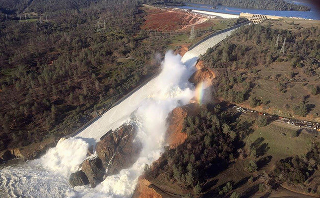 Nearly 200,000 evacuated in California