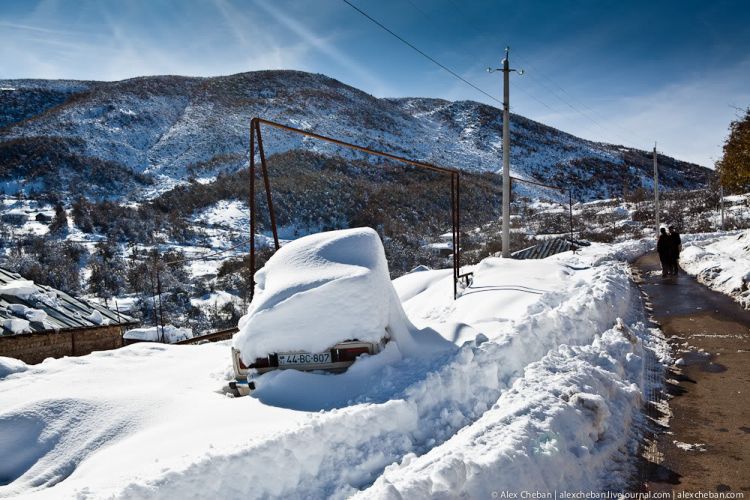В Азербайджане выпало 48 см снега