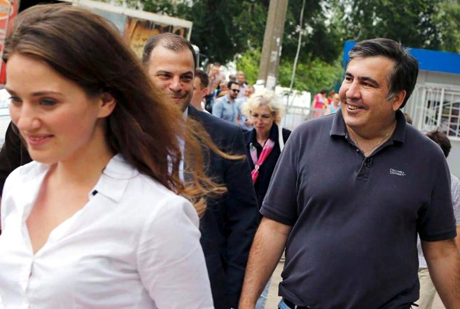 Saakaşvilinin sevimlisinin evində - Axtarış