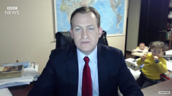 Kids crash dad's live TV interview - Video