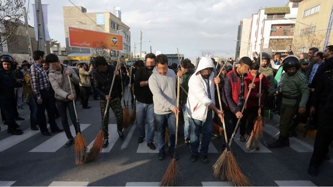 ایراندا بایرامی قارا گتیرهنلره کوچه سوپورتدورولور