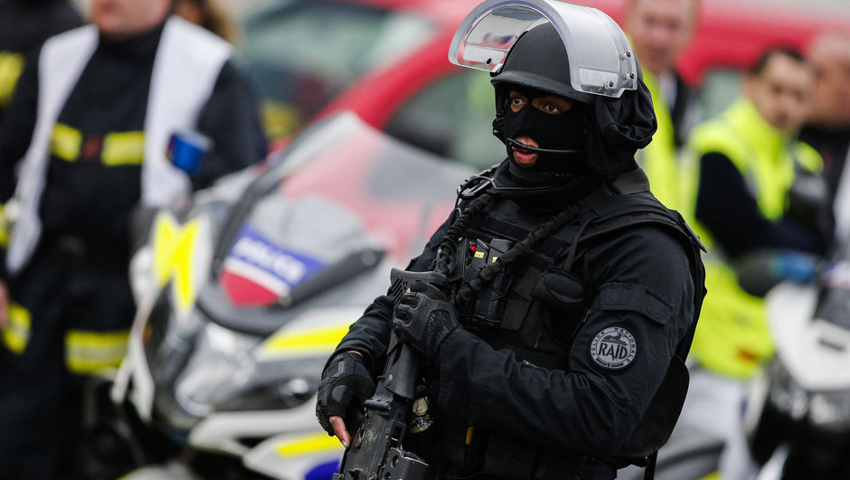 Train station in France evacuated over terror alarm