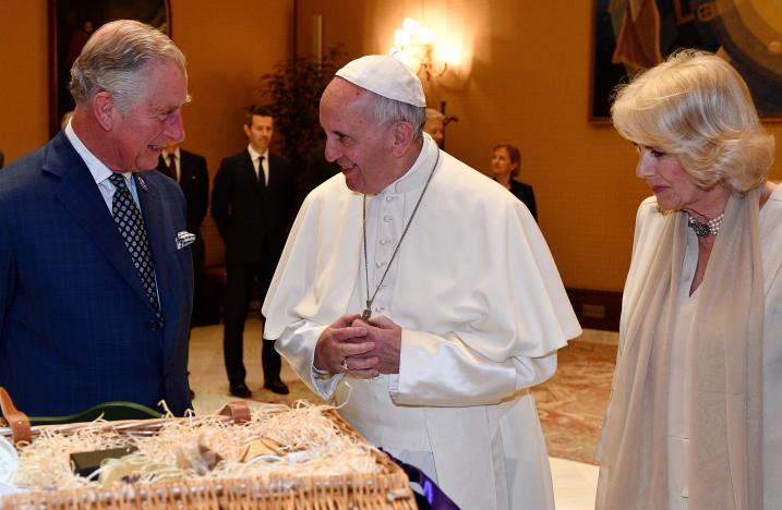 Be a man of peace, pope urges Prince Charles