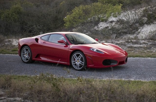 "Ferrari" Yaxın Şərqə tədarükü dayandırdı