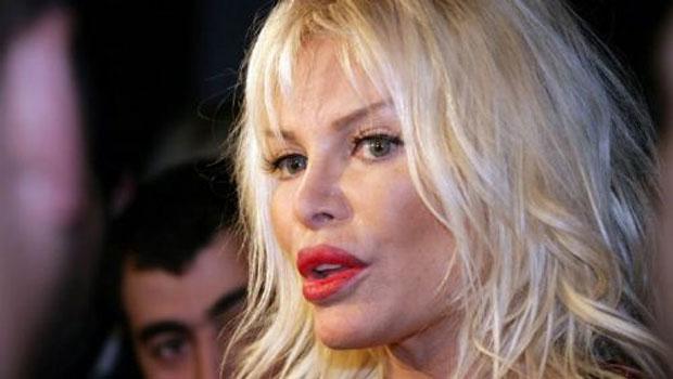 Ajda Pekkan gerçək yaşını gizlədibmiş