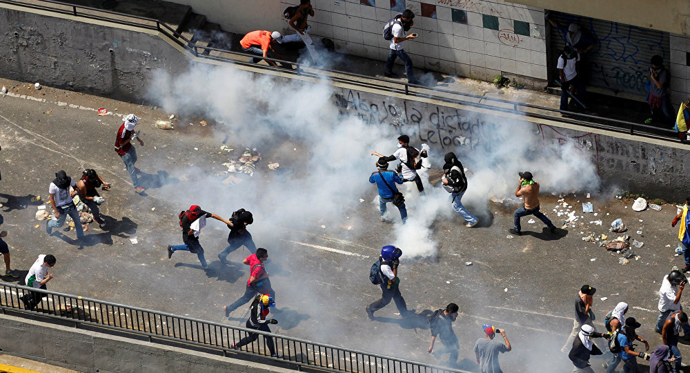 60 people injured protests in Venezuela