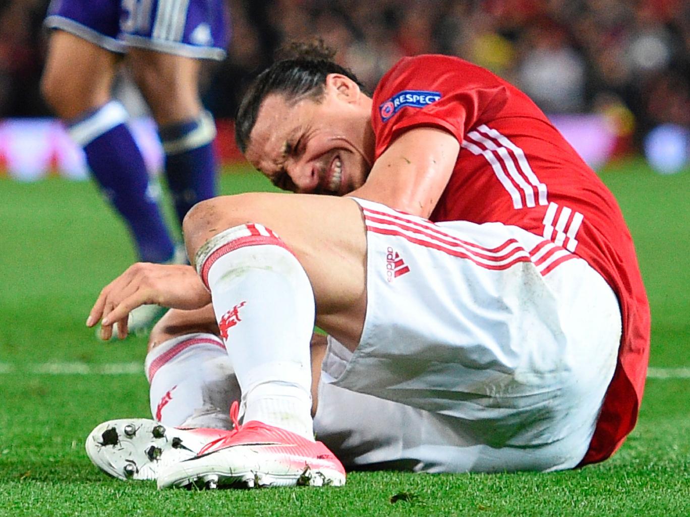 Ibrahimovic will play again after knee surgery