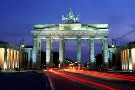 Up to 100,000 take to Berlin to call for end to genocide