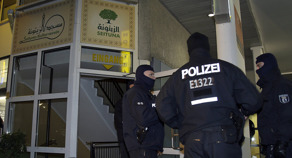 3 people injured in explosion in Germany