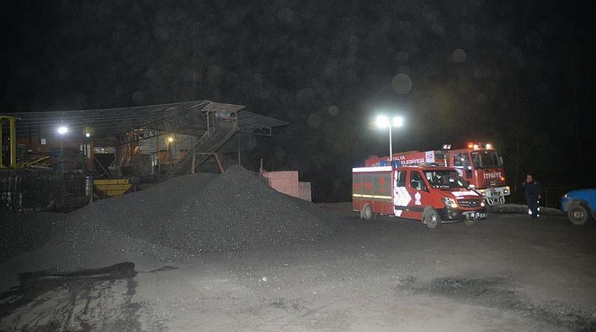 Venezuela mine collapse kills 14 after torrential rains