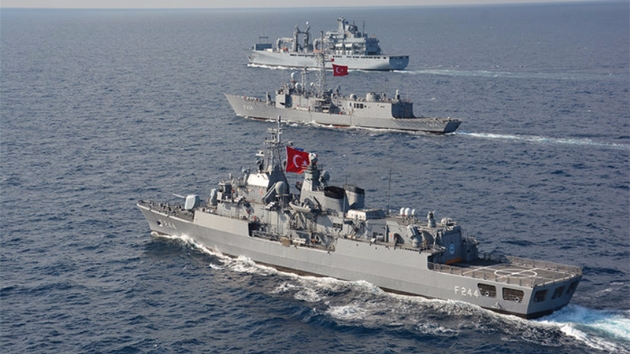 Bu, gərginliyi kimin artırdığını göstərir - Türk admiral