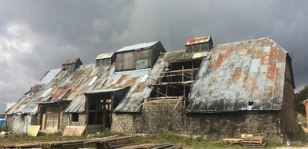 Əmi və bibisinin tövləsini yandırıb 16 min ziyan vurdu