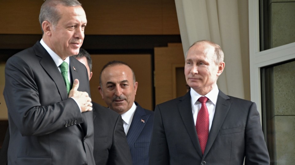 Erdogan, Putin call for dialogue in Qatar row