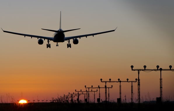 Самолет Uzbekistan Airways экстренно сел в Баку