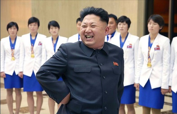 Kimin xalqının yarısı acdır