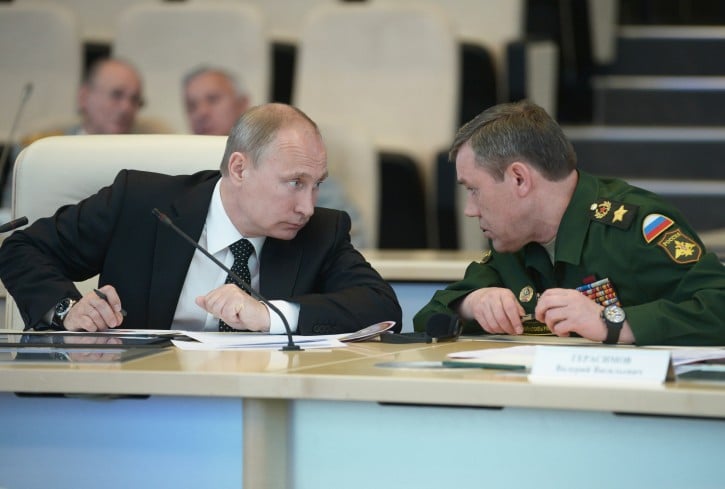 Сикорский: Один звонок Путина Герасимову все решит