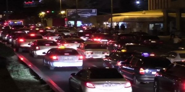 Bakıda yük maşını yolda qaldı: hərəkət məhdudlaşdırıldı