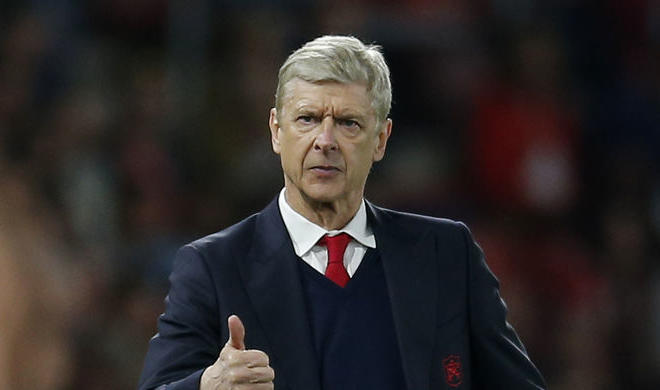 Arsene Wenger arrives in Baku for FIFA U-15 tournament - Photo