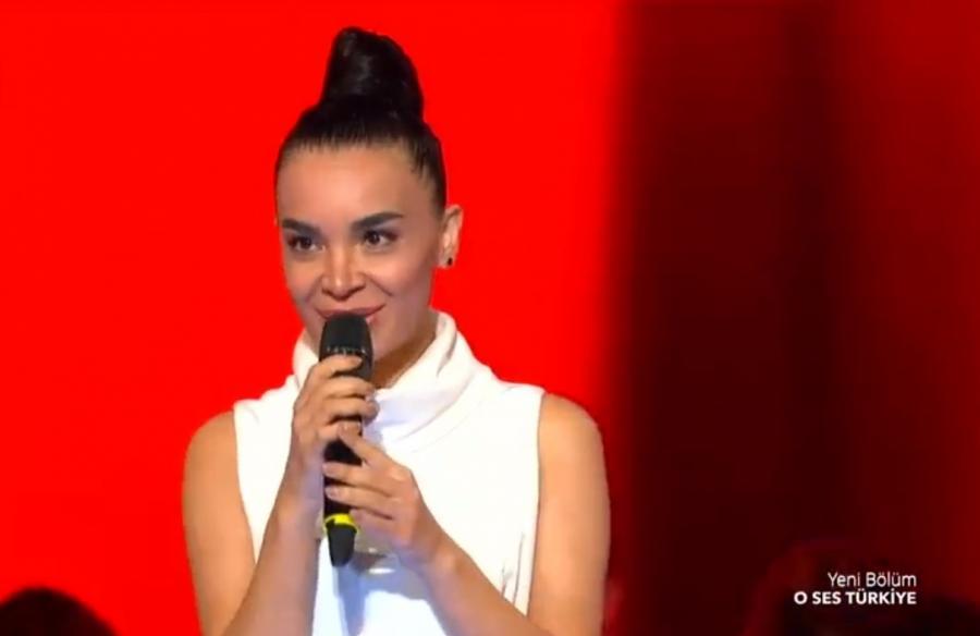 آذربایجانلی قیز تورک مشهورلاری حیران قویدو - ویدئو