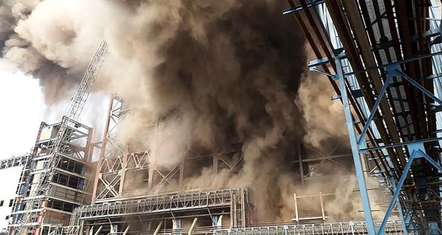 هیندیستاندا معبد انسانلارین اوزرینه آشدی - ویدئو