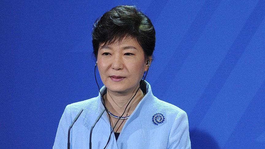 Ex-S.Korean leader boycotts power abuse trial