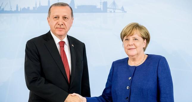 Türkiyə ilə AB bir-birindən asılıdır - Merkel