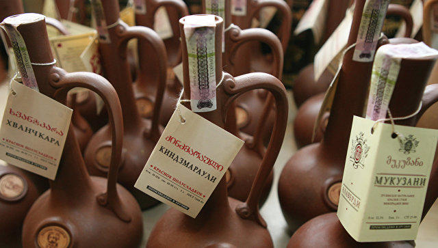 Rusiya gürcü şərabının idxalını qadağan edir