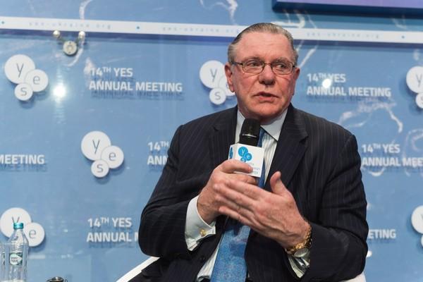 Kiyevə silah verəndə Kremllə məsləhətləşirik - ABŞ generalı