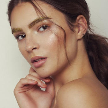 ۲۰۱۸-جی ایلده قادینلار بئله بزه‌نه‌جکلر - فوتو