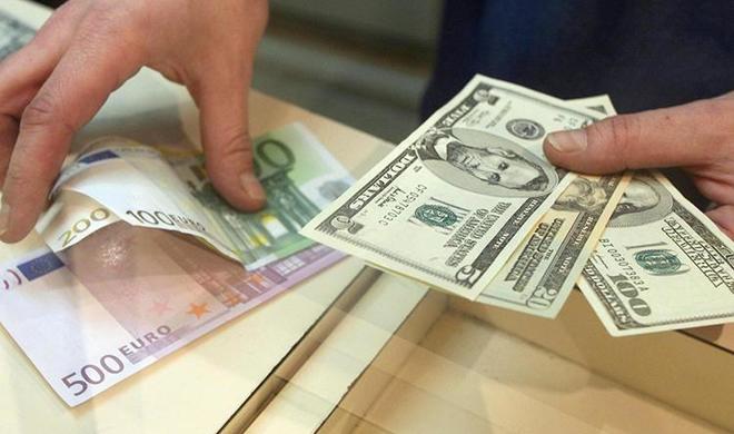 دلار پنجشنبه را با جهش ۶ هزار تومانی آغاز کرد