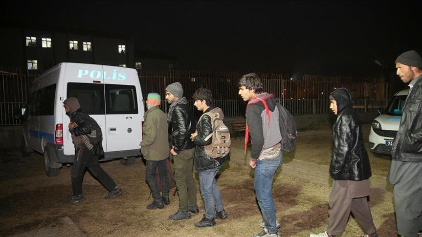 Turkey: Over 1,200 irregular migrants held in past week