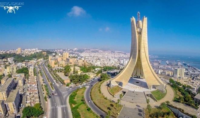 Azerbaijan offers condolences after Algeria bus crash