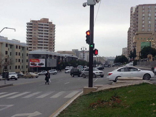 Diqqət: Bu yol kəsişmələrində işıqforlar işləmir - Siyahı