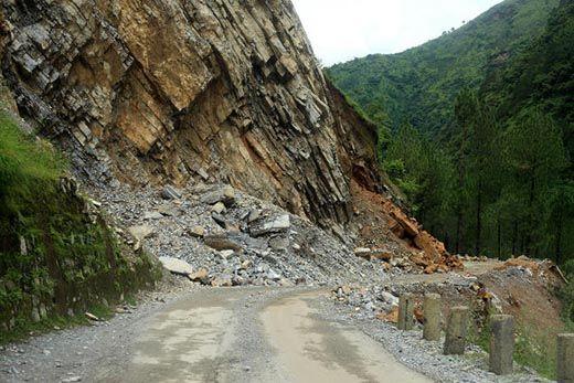 İki azərbaycanlı uçquna düşdü, biri öldü