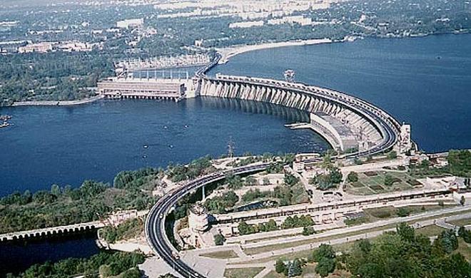 Russian attack on Zaporizhzhia kills six, injures 19
