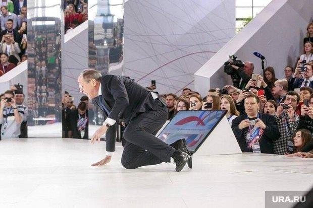 TŞ iclasına qatılmadı – Putin Lavrovu niyə “silir”?